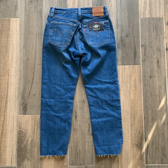 NWT Levi's 501 Original High Rise Straight Leg Cropped Jean W26 L26 - Picture 5 of 8